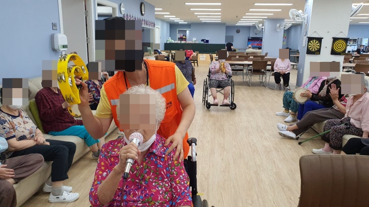  [달서구주간보호센터] 노래자랑__ 송현동/죽전/성서/화원/대곡동/월성동/상인동/본리동/용산동/두류동/본동/성당동/이곡동/대명동/진천동/도원동/장기동/감삼동/대구/주간보호센터