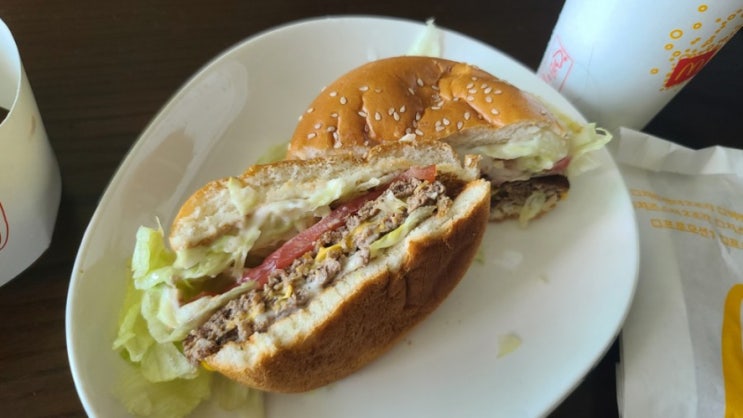맥도날드 창녕갈릭버거 가격 칼로리 알아볼까 맥도날드 창녕갈릭버거 가격 칼로리 알아볼까