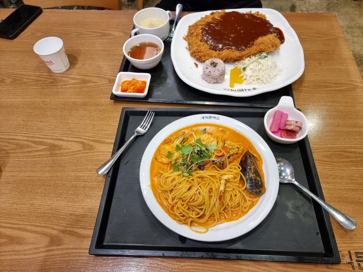  송도 홍익돈까스 재방문해서 같은 메뉴 한 그릇 더 먹음