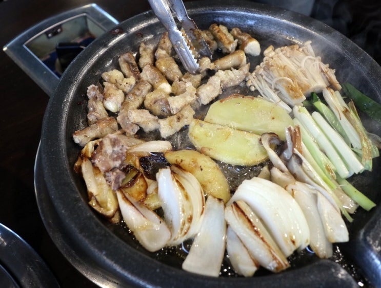  학익동 맛집 촌놈어시장 산꼼장어 곱창도 잘하네