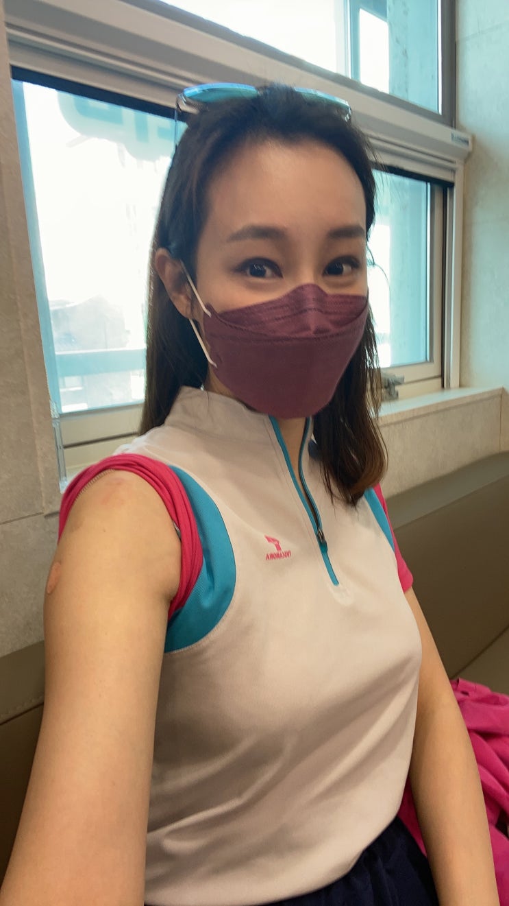  치과의사가 겪은 '모더나' 코로나 백신접종 후기... 후유증(?) 대상포진 및 수포발진~ 비슷한 후유증 겪으신 분들 있나요?