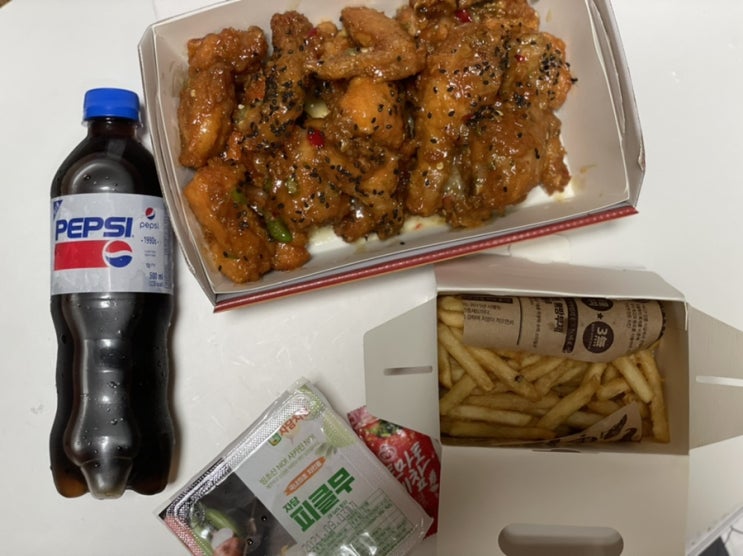  자가격리 8일차, 자담치킨 추천 메뉴 맵슐랭치킨 리뷰하기(불금엔 치킨)