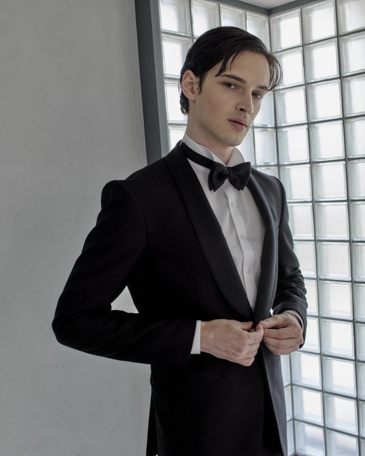 2021 PAVONE LOOKBOOK &lt;shawl collar black tuxedo&gt;