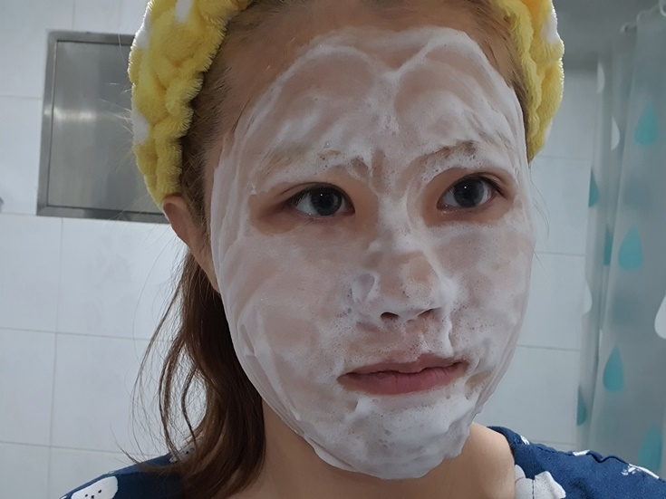  여드름 폼클렌징 균형을 잡아줘요!