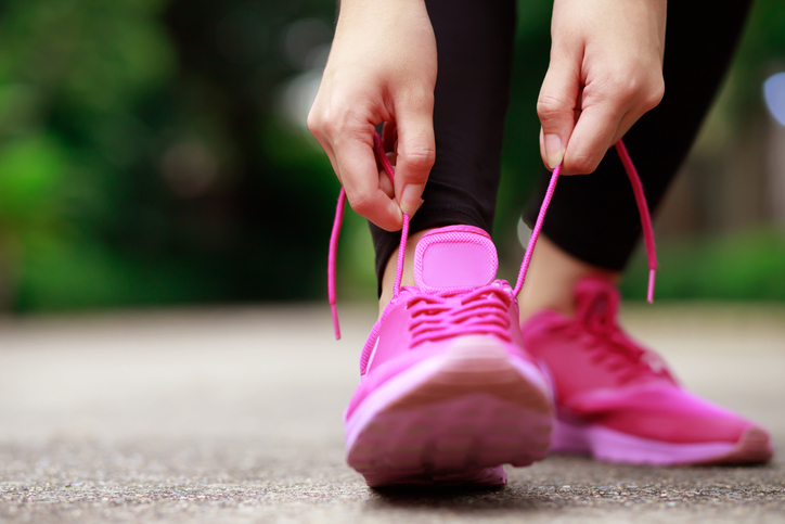 운동화 신어야 할 때…걷기의 건강 효과 6