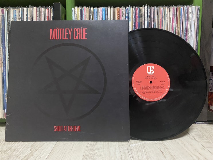Motley Crue - Shout At The Devil (Album, LP)