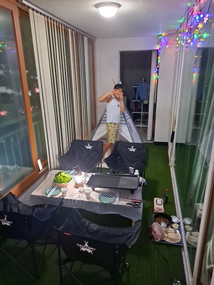  이번주 3일 연휴는 홈캉스? 베란다캠핑은 어떤가요?