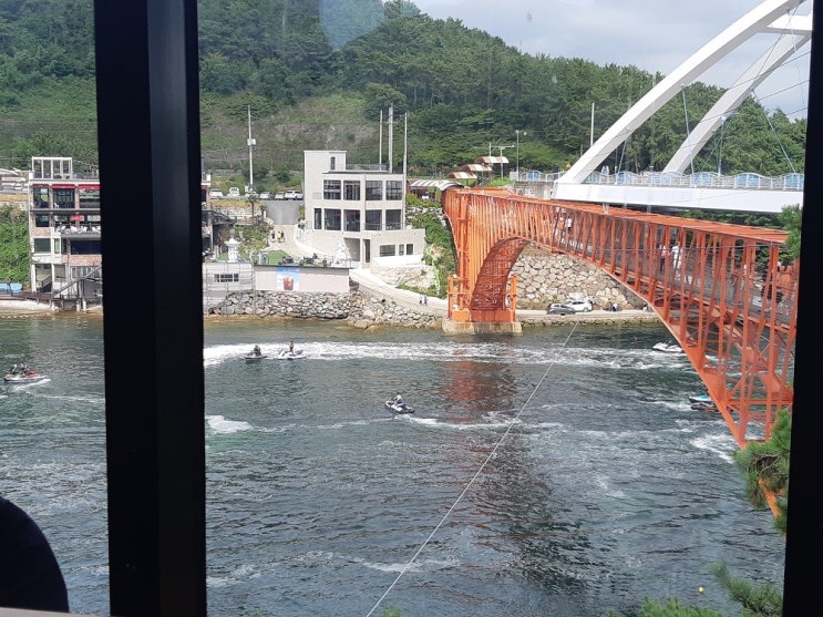  마산 구산면  저도연육교  카페 달달토끼 (지중해) 바닷가 뷰가  보이는곳