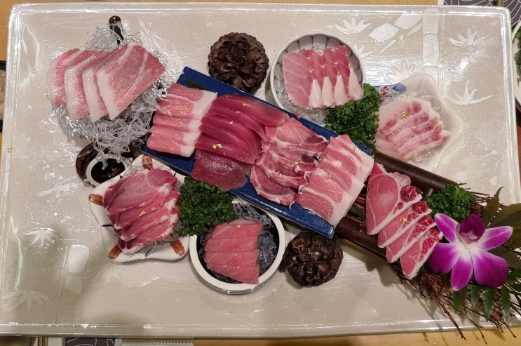  화정참치맛집 큰물참치 화정점 다양한 참치부위 맛있네요.