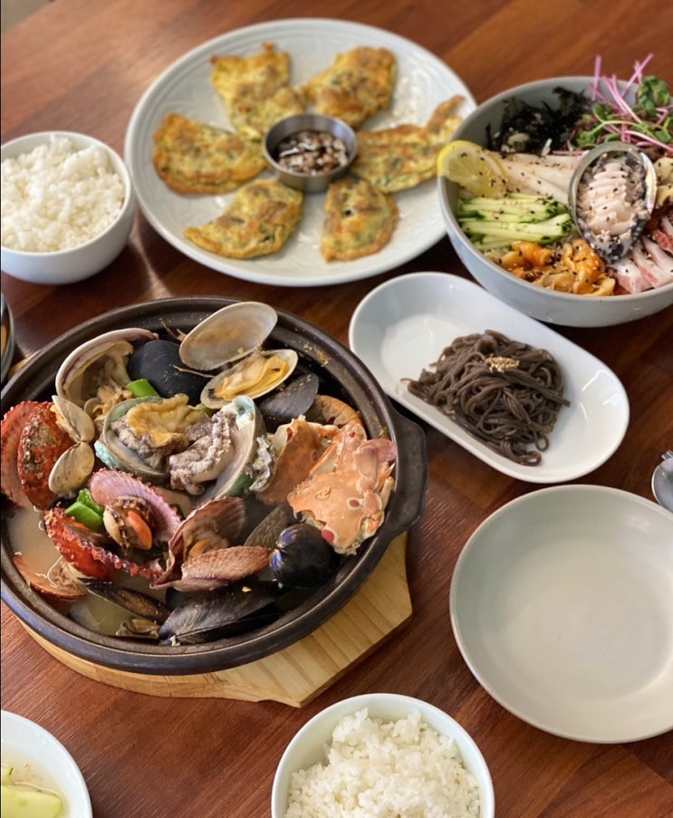  [통영] 해물 뚝배기 한상 차림 - 회운정 (전복 물회, 전복 해물 뚝배기, 굴전)