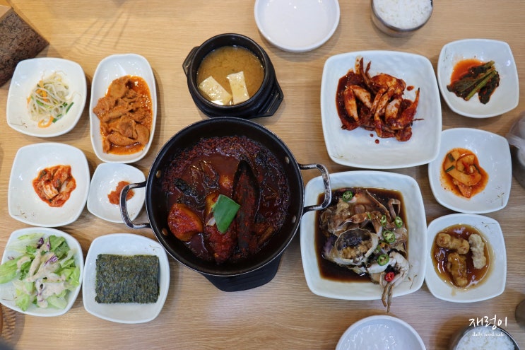  여수 게장정식 맛집, 맛나게장 줄서는 식당