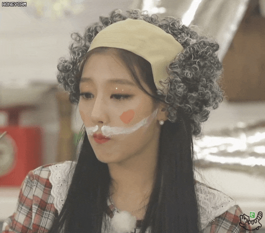  [러블리즈] 마빡이 분장한 고라니 정예인