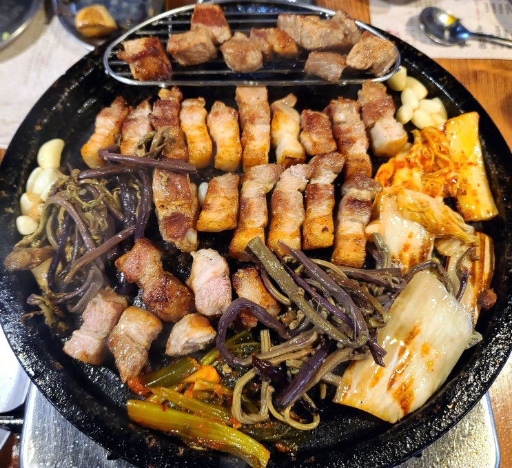 연산동 고기집_ 삼겹살과 반찬까지 맛있던 고반식당 연산점