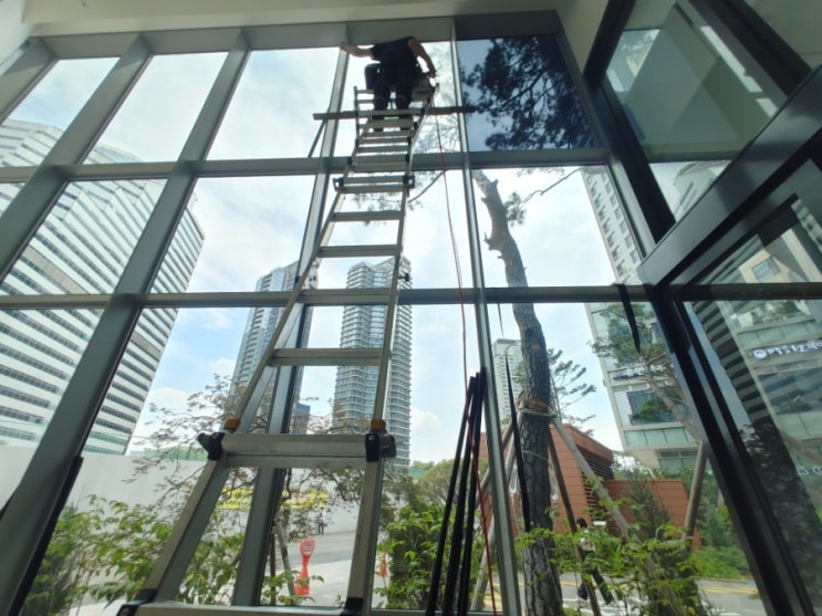  동탄 사무실 열차단썬팅 시선차단 불투명 안개 시트지 시공 화성시 영천동 금강IX타워 썬팅필름지 작업 윈도우틴팅 유리창 필름코팅