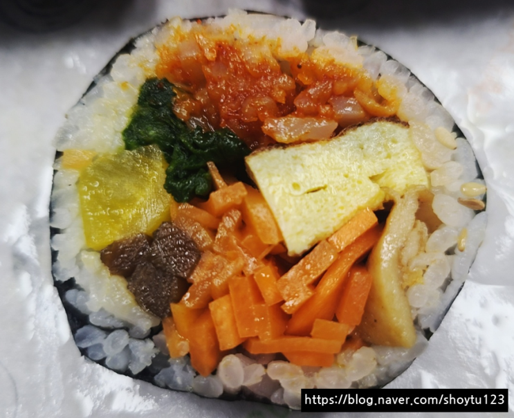 수원 북문 영화동에 위치한 "우진김밥" 진미채김밥 수원 북문 영화동에 위치한 "우진김밥" 진미채김밥