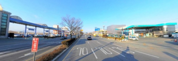 유산업자유화로 폐지된 거리제한, 알뜰 주유소 방패막 논란 유산업자유화로 폐지된 거리제한, 알뜰 주유소 방패막 논란