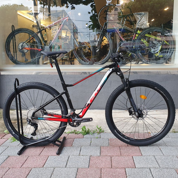  2021 첼로 XC PRO 10 SE 22단 카본 MTB 시마노 데오레 락샥 셀레 가성비 입문용 출퇴근 산악 자전거 추천
