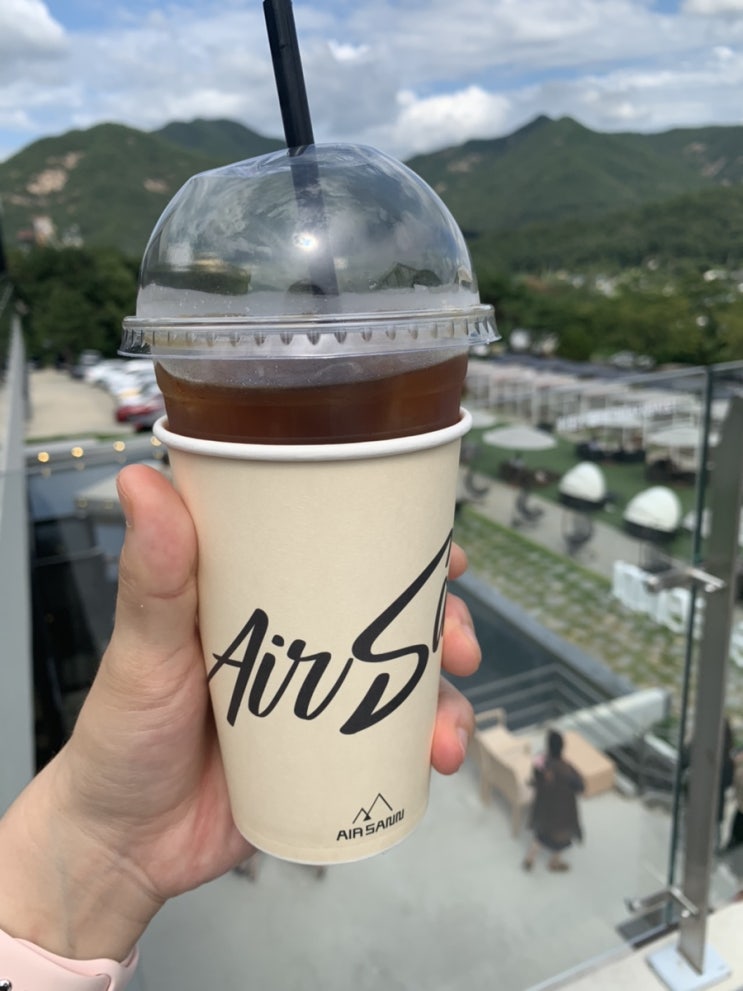  동학사 전체를 빌린듯한 공주 에어산카페 루프탑이 세상 좋은 곳