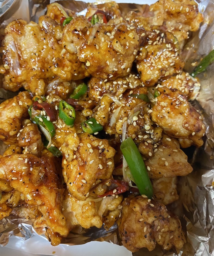 깐풍기 부럽지 않은 BBQ 황올한 깐풍치킨 순살 깐풍기 부럽지 않은 BBQ 황올한 깐풍치킨 순살