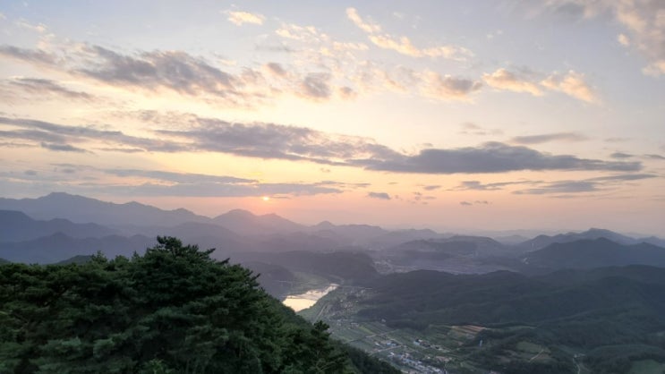  단양 일몰을 카페산 뷰 맛집 명소에서 감상하기