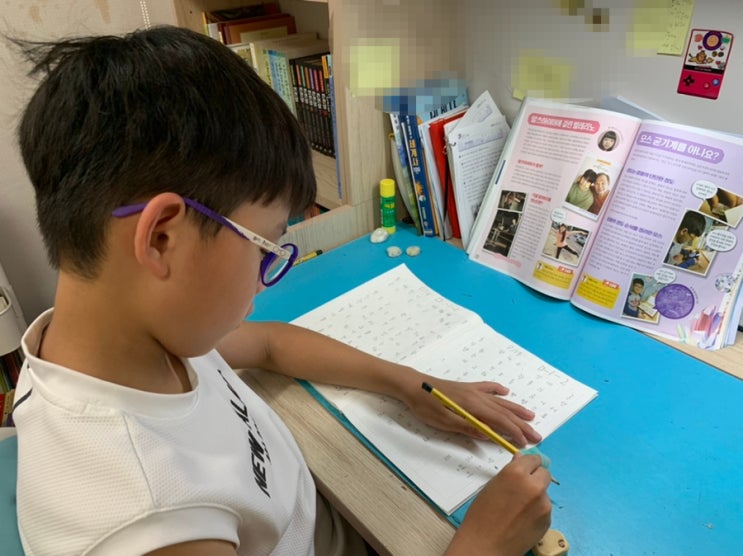 미니고 연필 교정기_여름방학 글씨교정 프로젝트 33일차!/ "엄마 엄지척이에요?" 미니고 연필 교정기_여름방학 글씨교정 프로젝트 33일차!/ "엄마 엄지척이에요?"