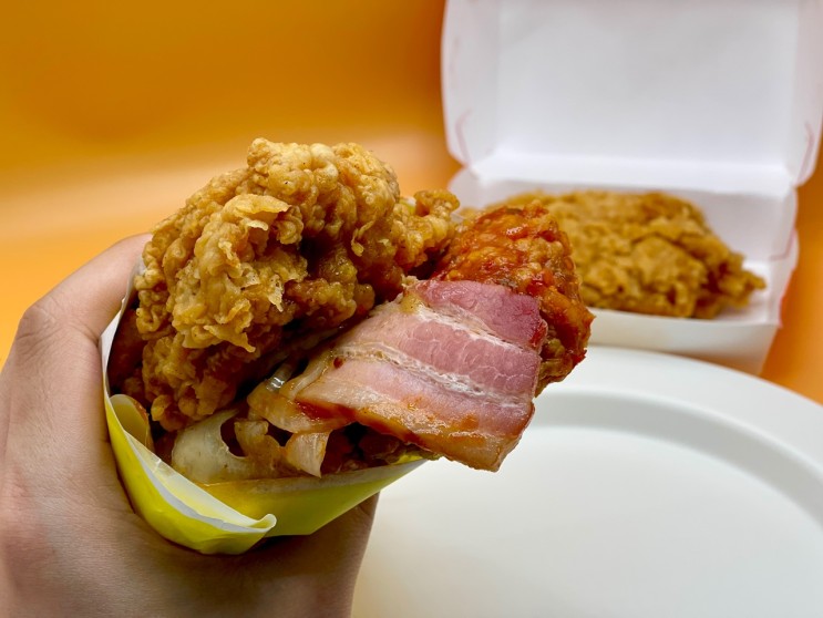 KFC 신메뉴 -  No bun, All meat, '블랙라벨 더블다운맥스'  칼로리 폭탄!