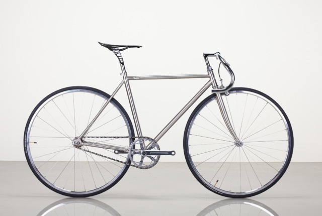 벨로라인 루시 레베 브러싱 픽시 | 미니멀한 디자인의 자전거