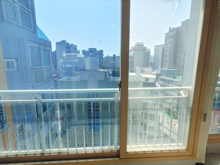  천안 아파트썬팅 쌍용동 신부동 영성동 아파트 거실창문 열차단썬팅 햇빛차단썬팅 단열필름썬팅 시공