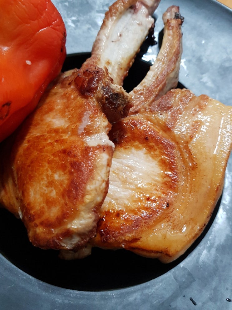  올미트 무항생제돼지고기 돈마호크 맛났어요