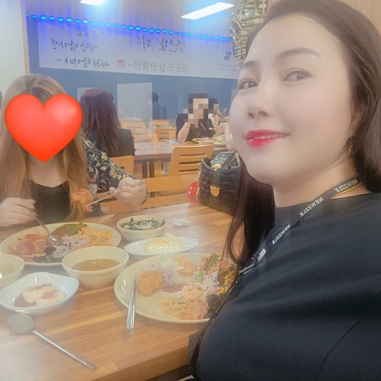  중앙동점심은 청년한식뷔페랑 에이비카페