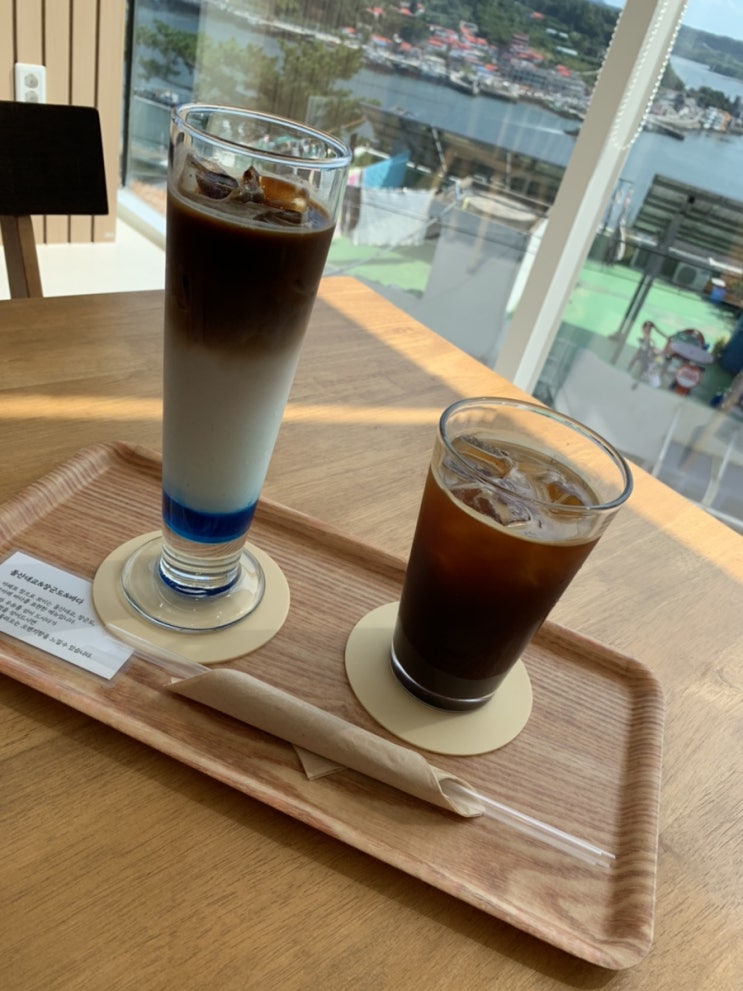  바다뷰가 한눈에 보이는 여수 카페포, 옥상뷰는 필수 코스