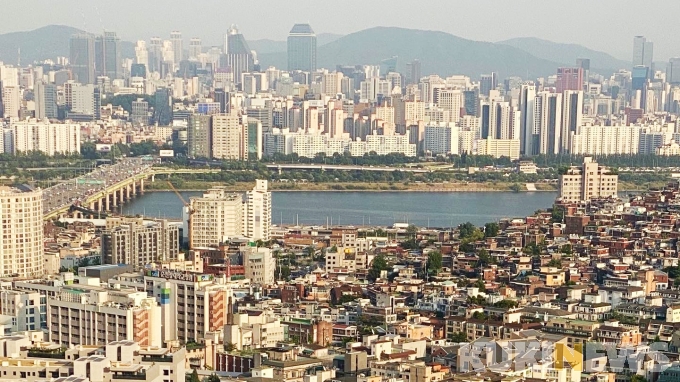 가족=결혼?...새로운 가족이 온다 가족=결혼?...새로운 가족이 온다