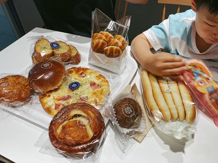 파리바게뜨 향동숲내초교점 사진 3