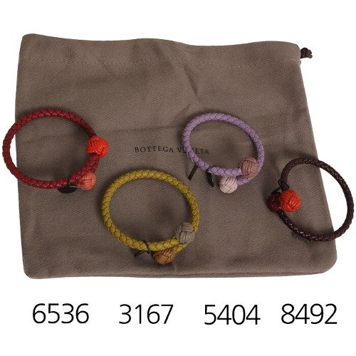선호도 좋은 보테가베네타 Bottega Veneta 보테가 베네타 팔찌 497713 VO0AP 추천합니다 선호도 좋은 보테가베네타 Bottega Veneta 보테가 베네타 팔찌 497713 VO0AP 추천합니다