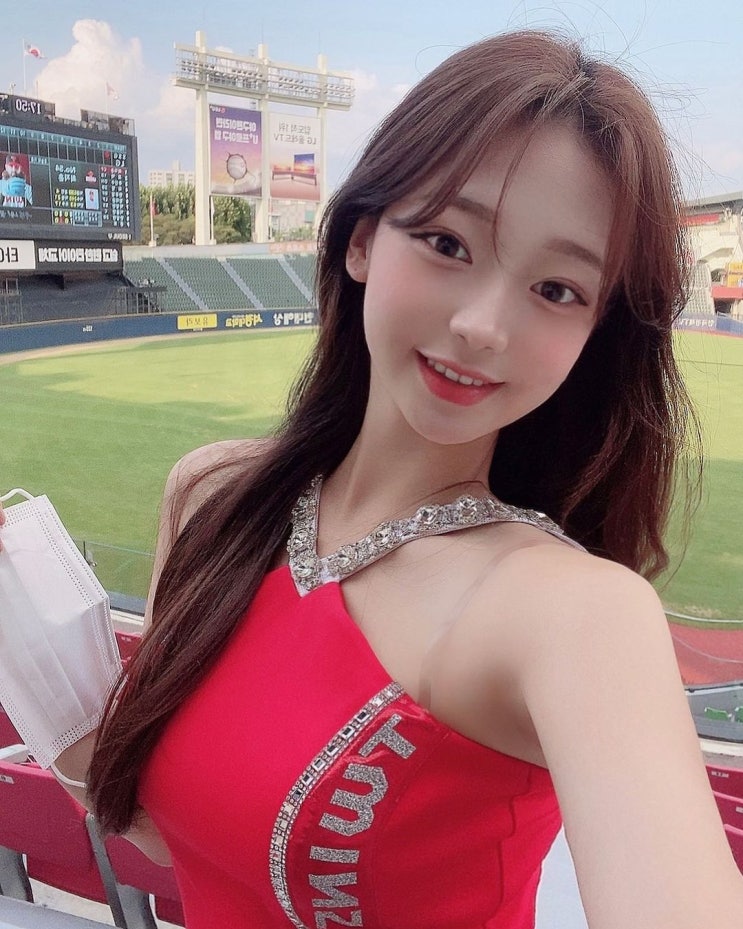  01년생 LG트윈스 치어리더 우수한