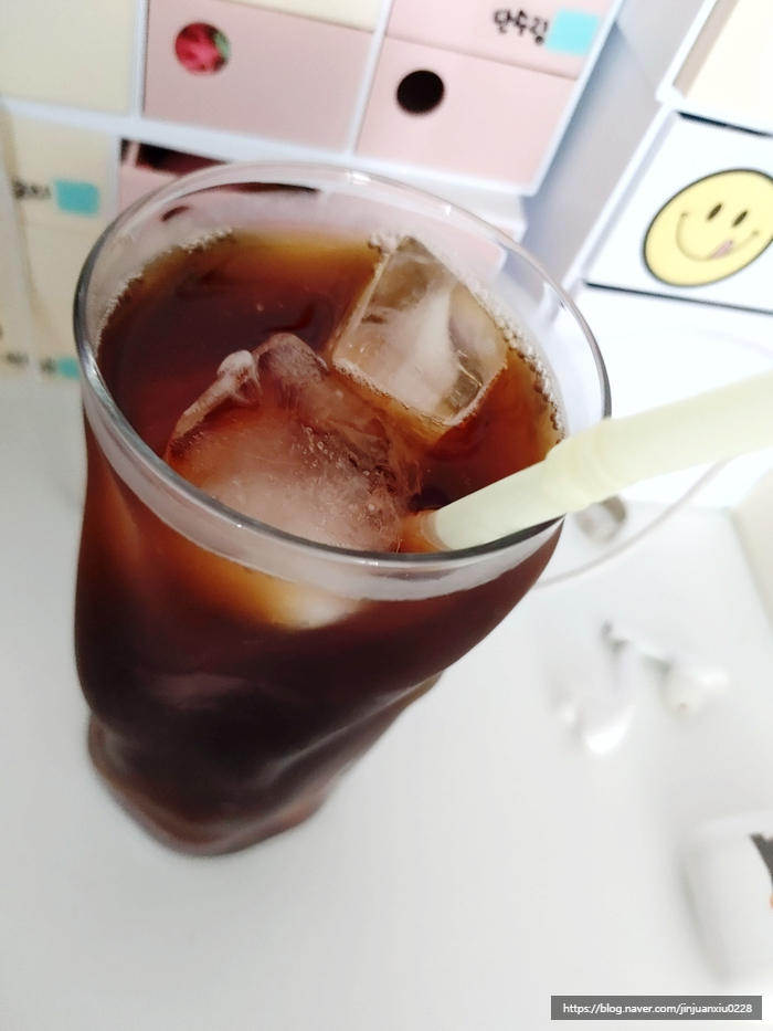  [내돈내산] 기계없이 집에서 간편하게 만드는 액상스틱 커피 추천 "맥널티 리얼 에스프레소 샷" (홈카페 아이스아메리카노, 아이스라떼 만들기)