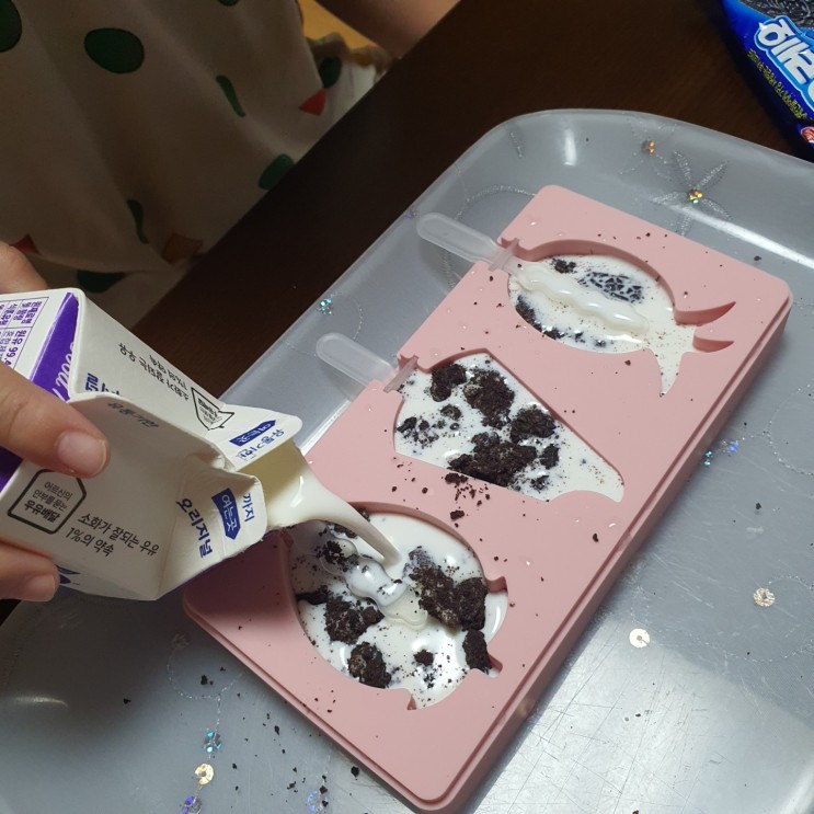 오레오 우유 아이스크림 만들기