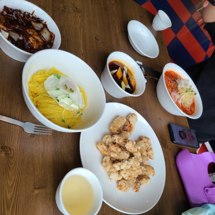  휴휴정 신차오 광교점