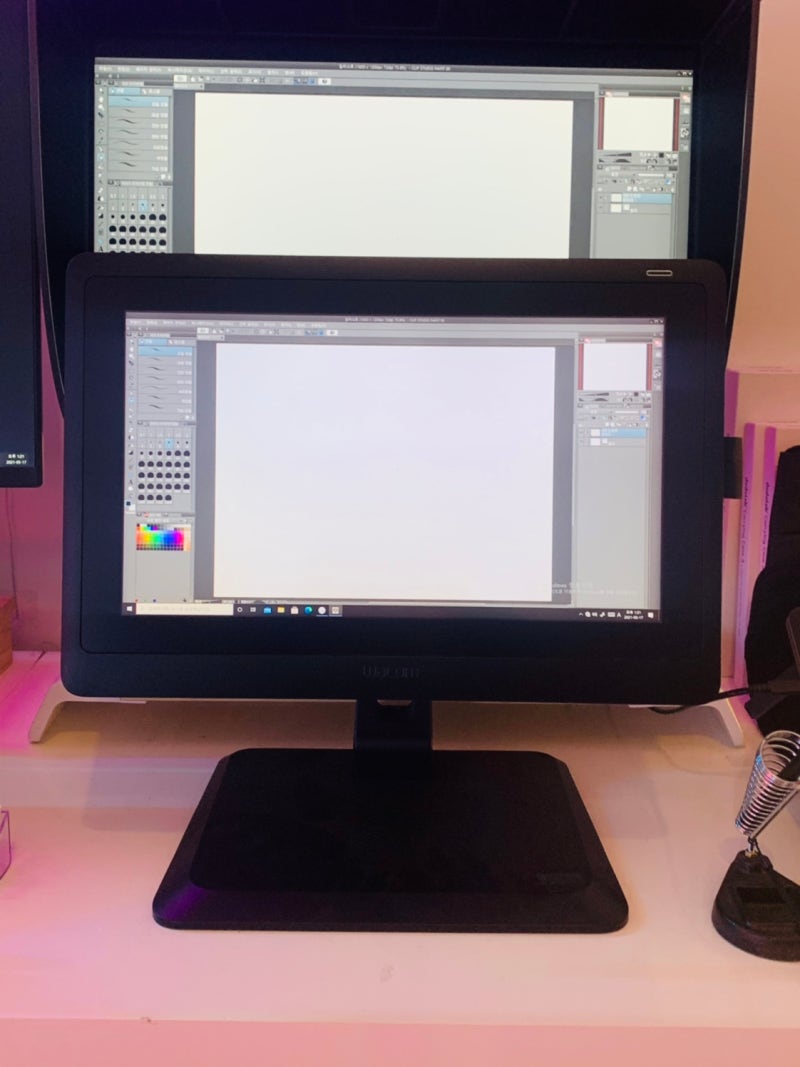 와콤 액타 신티크16/신티크22와 같이 쓰면 좋은 정품스탠드, 가성비 스탠드형 각도조절 거치대 추천! [와콤공식스토어 홍대입구 에이랩]  : 네이버 블로그