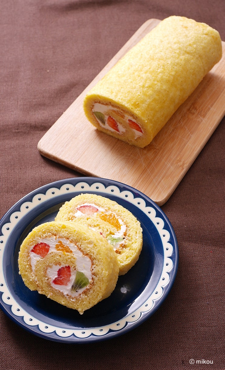  환상적인 맛! 후르츠 과일 롤 케이크 만들기