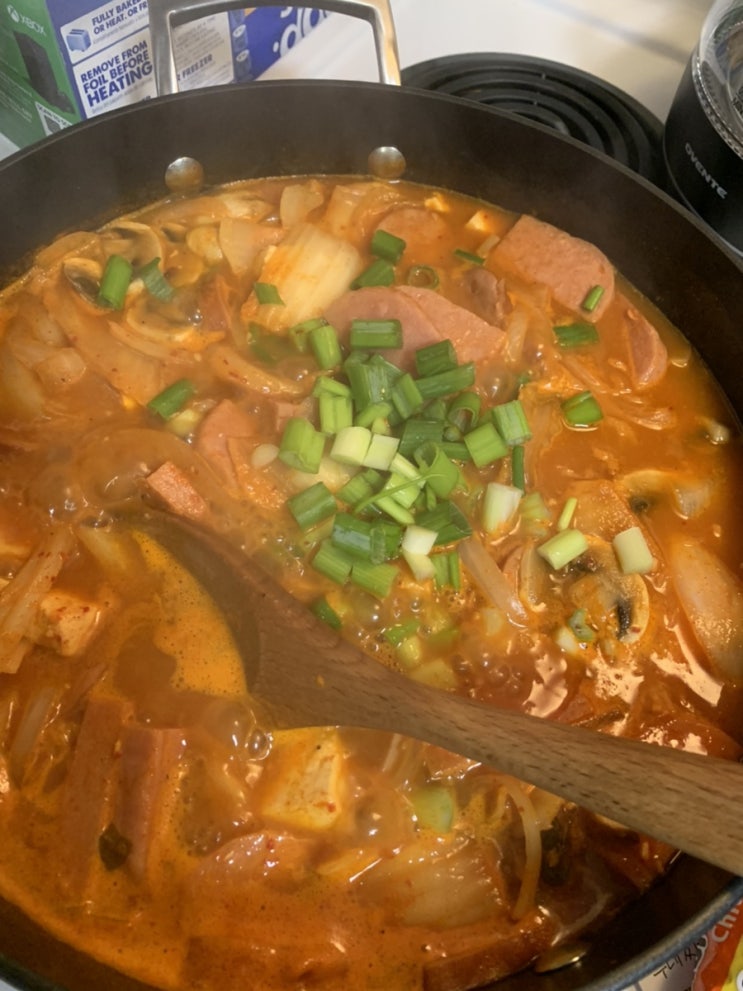 부대찌개 만들기 부대찌개 만들기