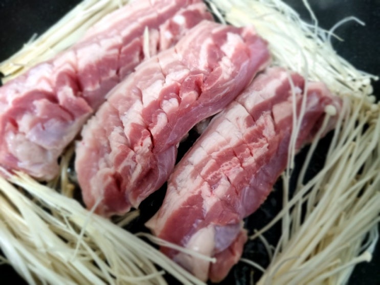 벌집삼겹살 배달 이룸한돈 국내산삼겹살 배송 후기, 합리적 가격과 빠른 배송 맛까지 모두 합격점 드려요 벌집삼겹살 배달 이룸한돈 국내산삼겹살 배송 후기, 합리적 가격과 빠른 배송 맛까지 모두 합격점 드려요