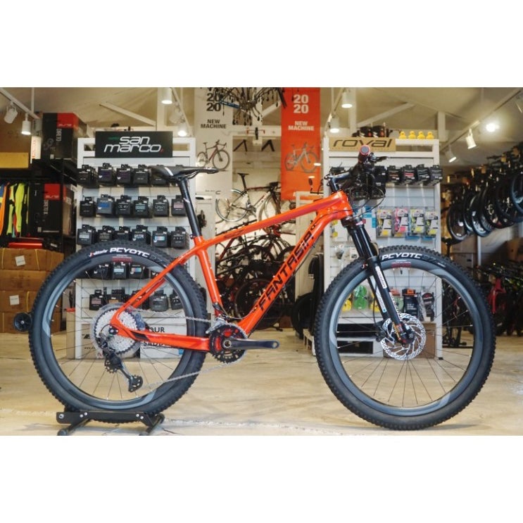 가성비 뛰어난 2021년 신형 엘파마(ELFAMA) 판타시아 FANTASIA S7 S8300 XT 24단 풀카본 MTB 자전거, 블랙 / 레드, 400 (165~175cm), 매장 가성비 뛰어난 2021년 신형 엘파마(ELFAMA) 판타시아 FANTASIA S7 S8300 XT 24단 풀카본 MTB 자전거, 블랙 / 레드, 400 (165~175cm), 매장