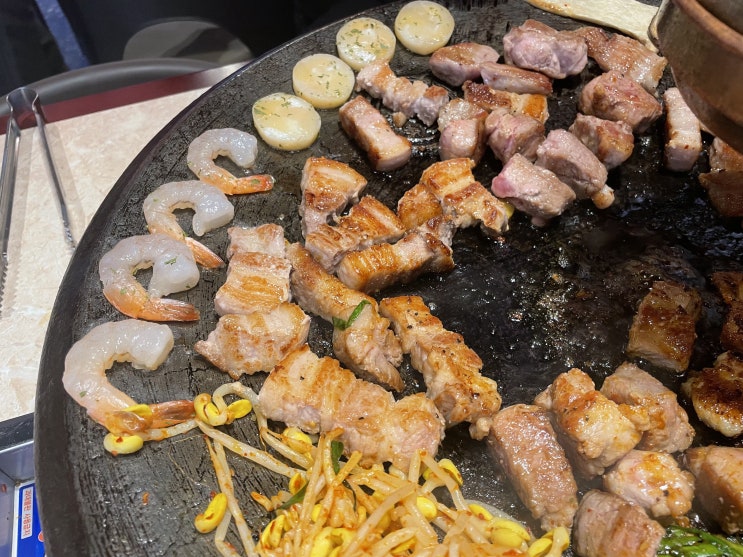  인천 구월동맛집 로데오거리 오복솥뚜껑 에서 김치삼겹살 고기맛집