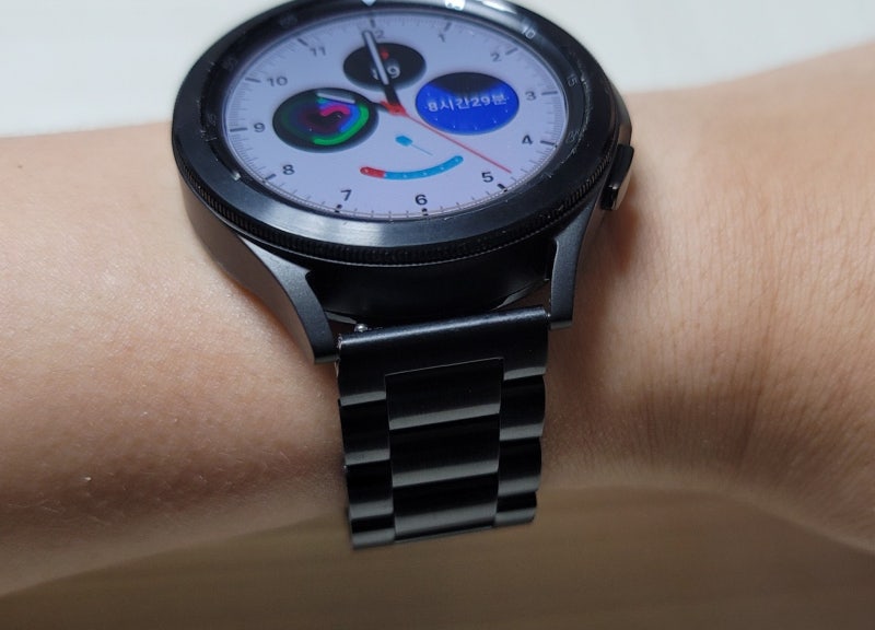 갤럭시워치4 클래식 46mm 스트랩 메탈스트랩 블랙색상으로 교체 첫 줄질 성공적!