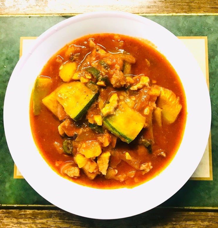  맵싸한 고추장찌개 끓이기