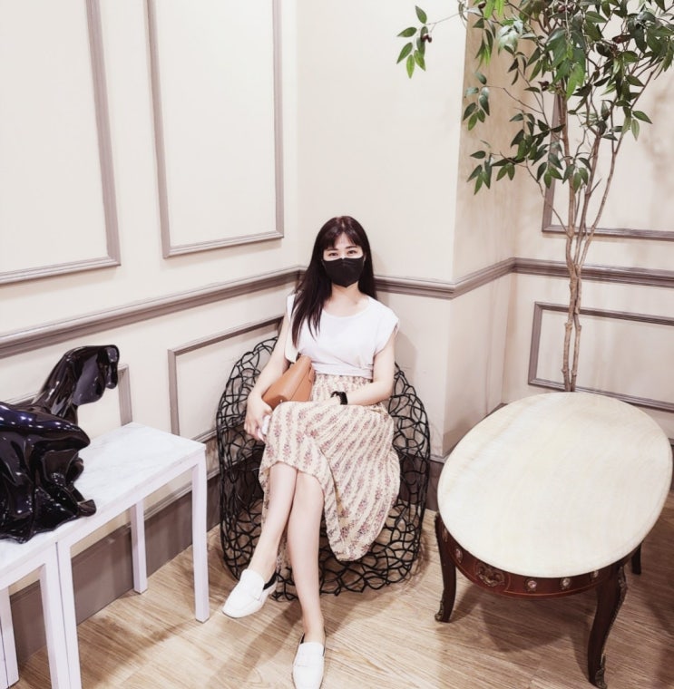  앨리스 달튼 브라운 전시 덕에 인생사진 한장 건짐 (꼭 여기서 찍으세요)
