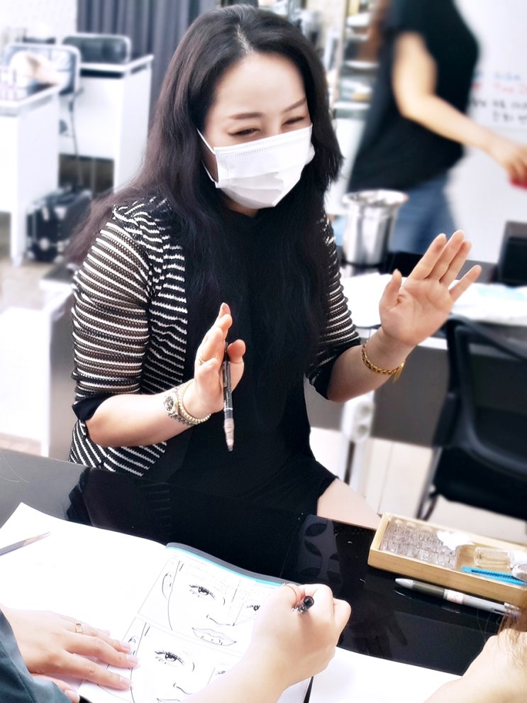  강남반영구학원 배움의 기로에선 법적인 과제