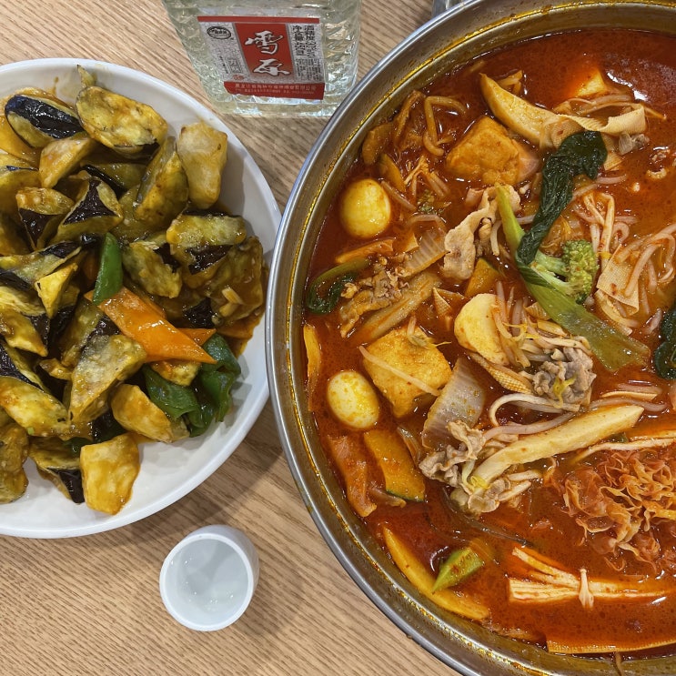 [건대 마라샹궈] 얼큰한 마라탕 국물맛이 일품인 허씨중경마라샹궈 건대1호점