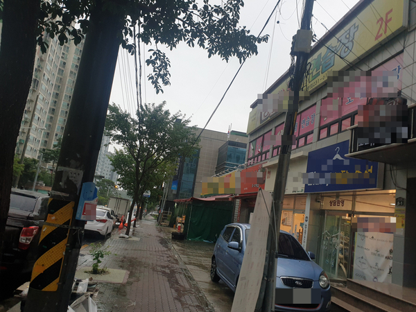  광고를 하시려는 사업주 여러분 광고를 하시려면 연구소가있는 마케팅사단에서 하세요
